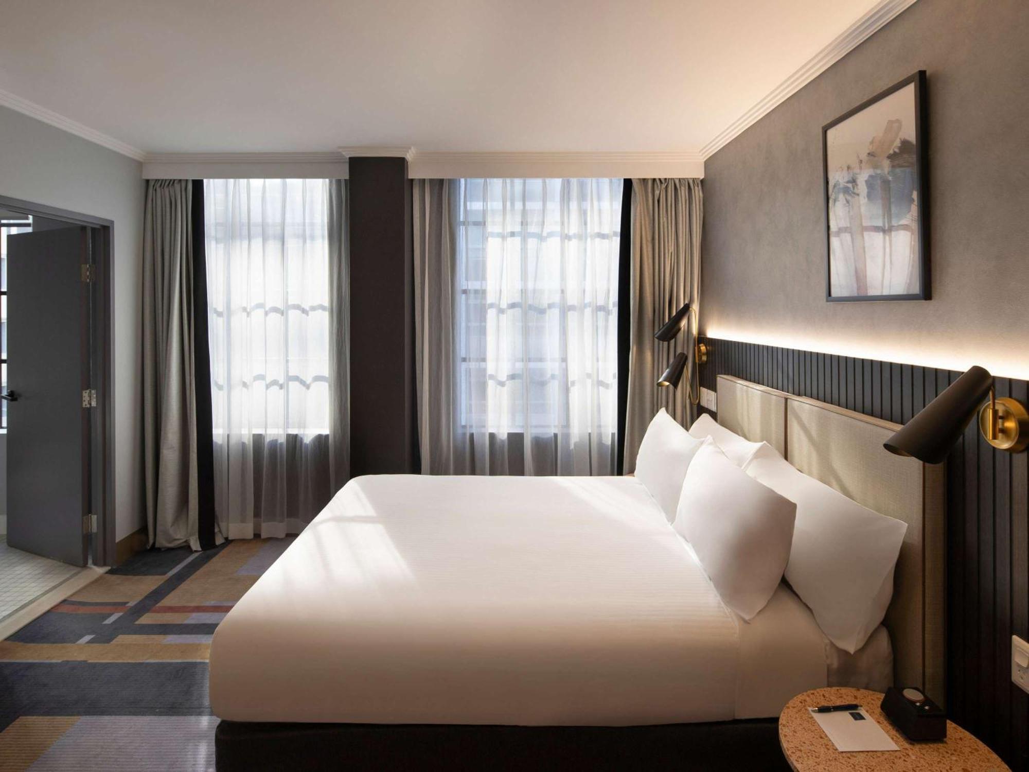Mercure Sydney Martin Place Экстерьер фото